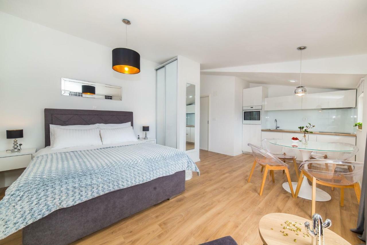 Apartmani Ana Kastela Luaran gambar